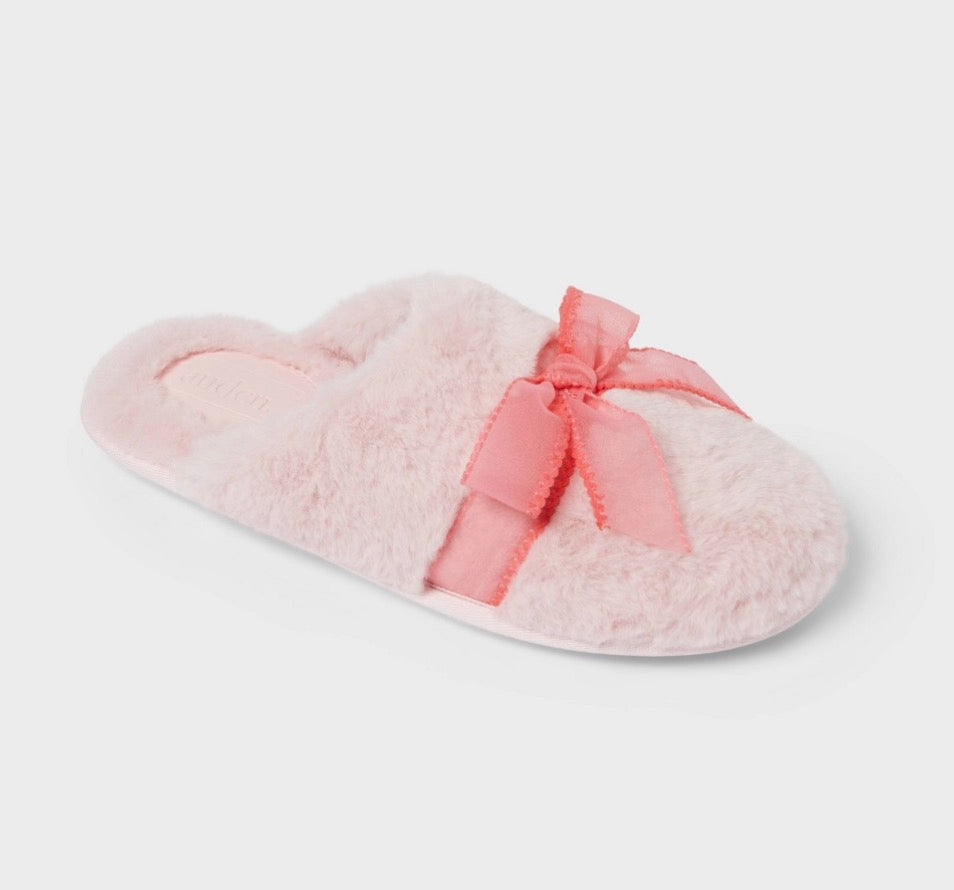 Auden women's faux fur slippers featuring a prominent sheer bow detail
