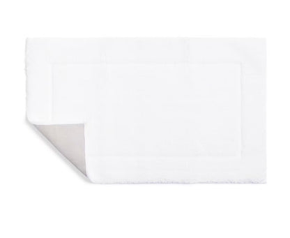 Liz Claiborne Signature Ultra Plush Bath Rug 21”x34”-White