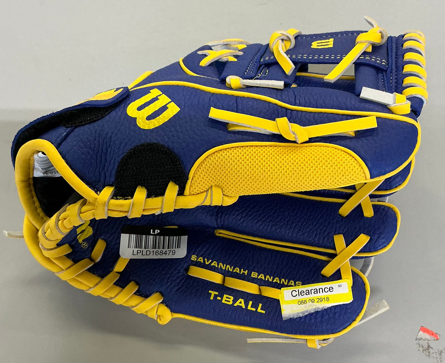 Wilson A200 Savannah Banana t-ball glove