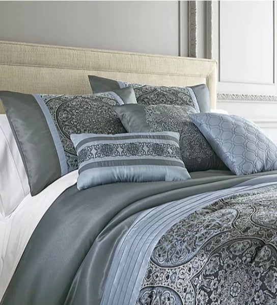 Broadhaven Brimsley 7-pc. Medallion Embellished Embroidered Comforter Set QUEEN