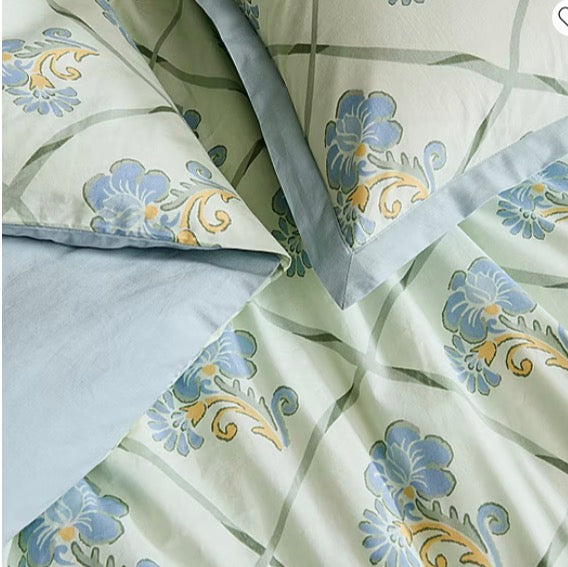 Brooklyn Loom Olivia Easy Care Comforter Set king