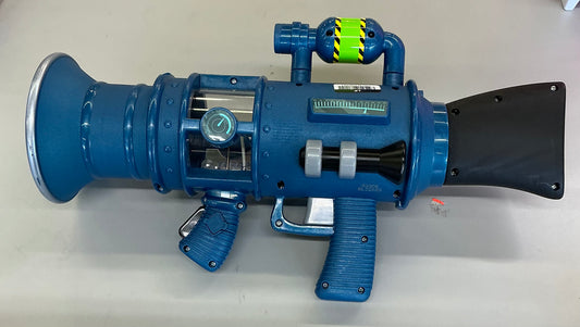 Despicable me 4 extreme ultimate fart blaster - AS IS - OPEN BOX - MISSING FART FORMULAS