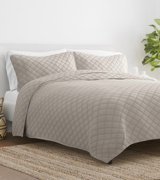 Casual Comfort Diamond Stitch Quilt Set 3-pc king/cal king