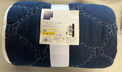 Quilted net throw blanket - blue/neutral - 50x60”