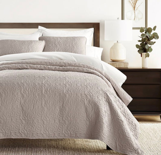 Casual Comfort Floral Stitch Quilt Set 3 Pieces Full/Queen