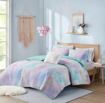 Intelligent Design Karissa Tie Dye Hypoallergenic 3 Pieces Quilt Set Twin/Twin XL-Included(1 Quilt, 1 Quilt Sham and 1 Decorative Pillow)