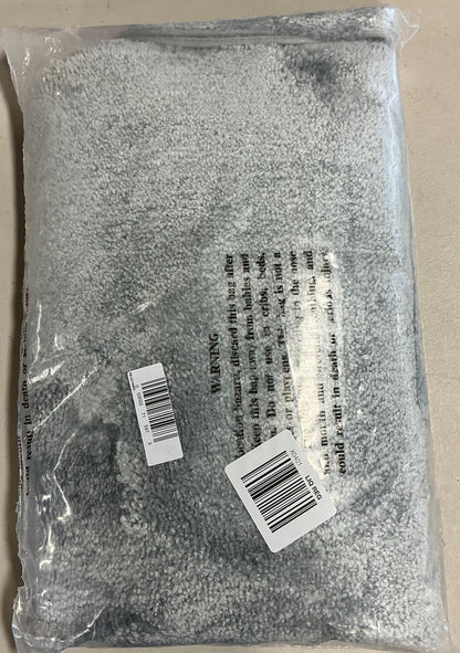 3 Pieces Traditional Bath Rug Set- 21”x34”bath mat,21”x24” toilet contour and a 17”x14”universal toilet lid designed to fit most toilet lids-Color(Platinum Gray)