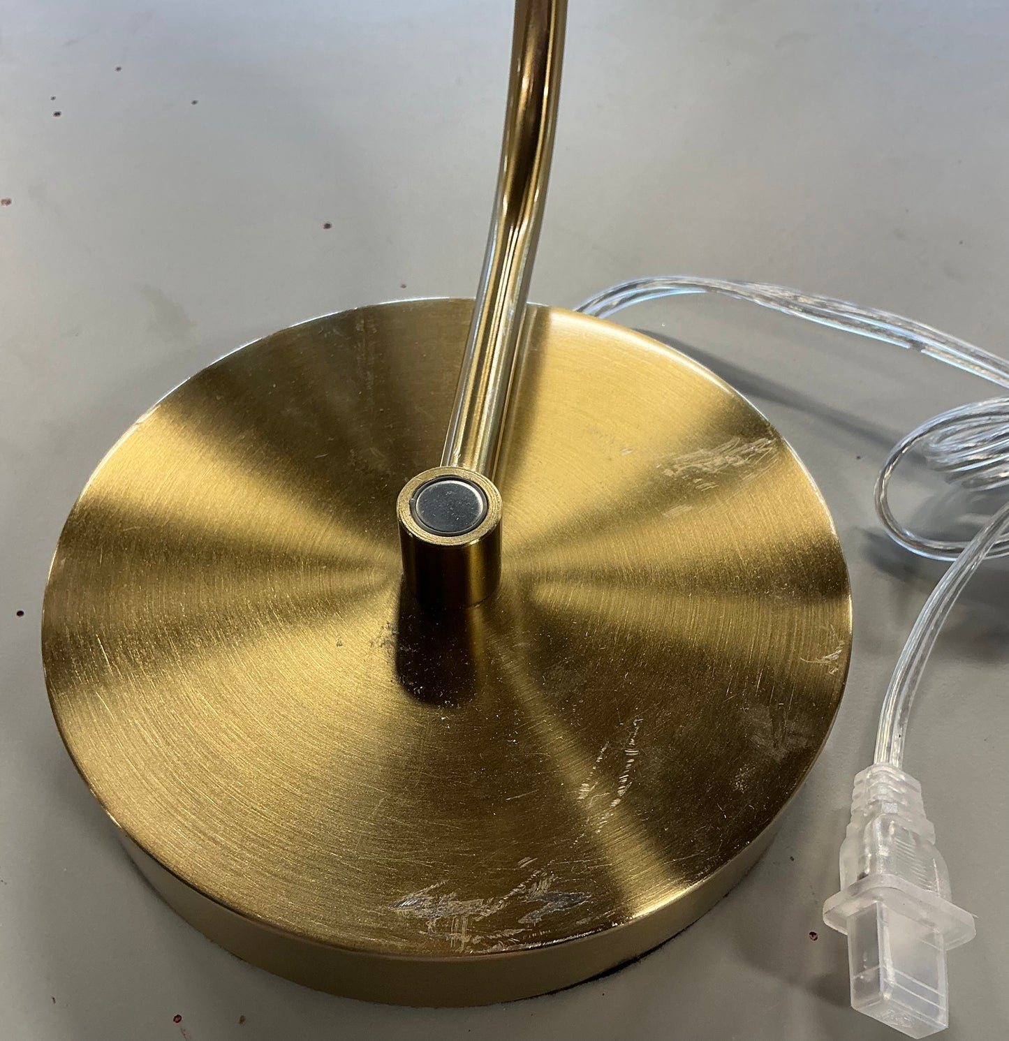 Glossy metal table lamp brass - COSMETIC FLAWS - PICK UP ONLY