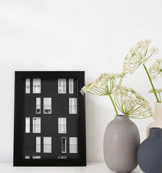 Thin single picture frame 5”x7” wood & glass