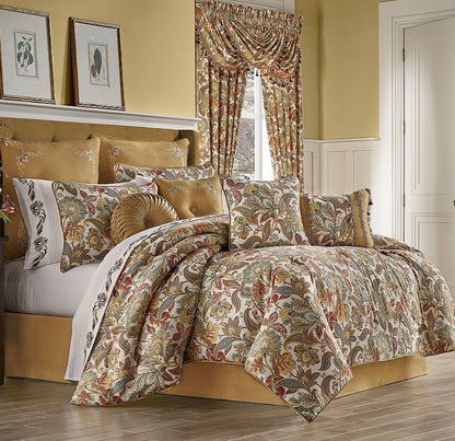 Madison Park 4-piece quilt set in a green daisy floral pattern king