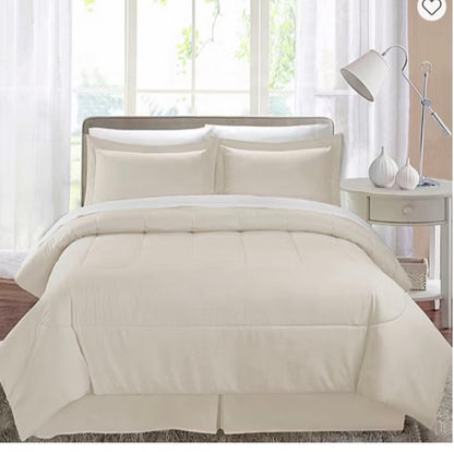 Swift Home Home Essentials Midweight Down King set 8pc - one comforter (102"x86"), two king shams (20"x36"+2" flange), one bed skirt (78"x80"+14"drop), one white fitted sheet (78"x80"), one white flat sheet
(102"x105") and two white pillowcases (20"x40").