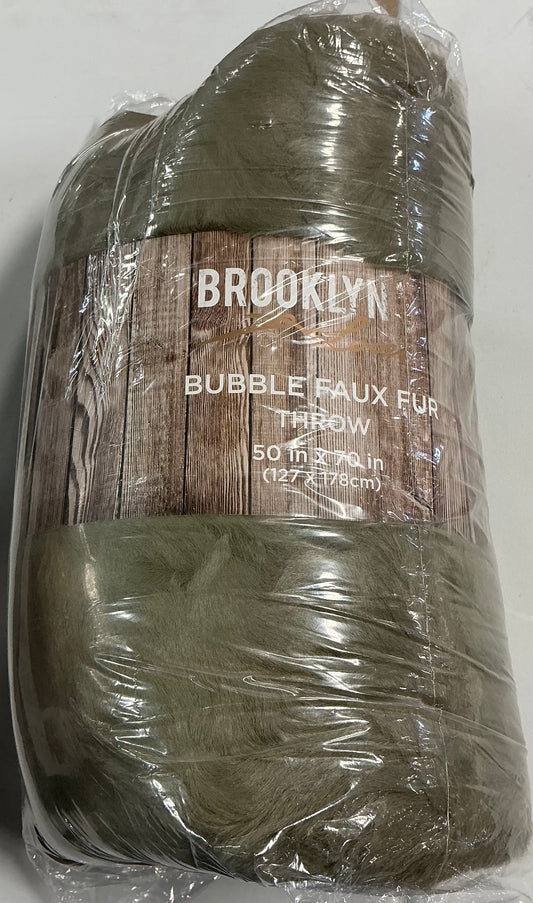 Brooklyn Loom Bubble Faux Fur Throw blanket green-50” x 70”