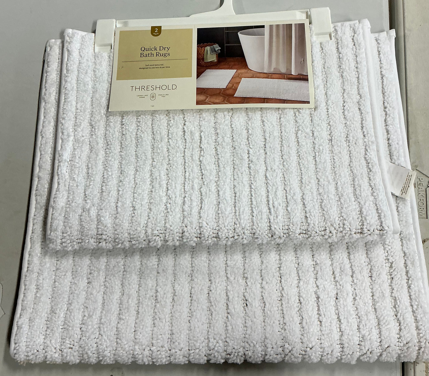 2pk quick dry bath rug set - White - AS IS - MINOR DIRT SPOT