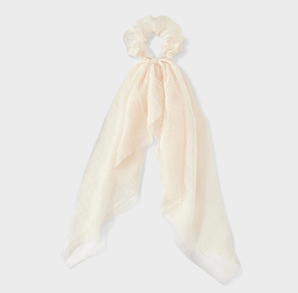 Tulle tail hair twister