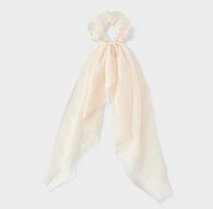 Tulle tail hair twister
