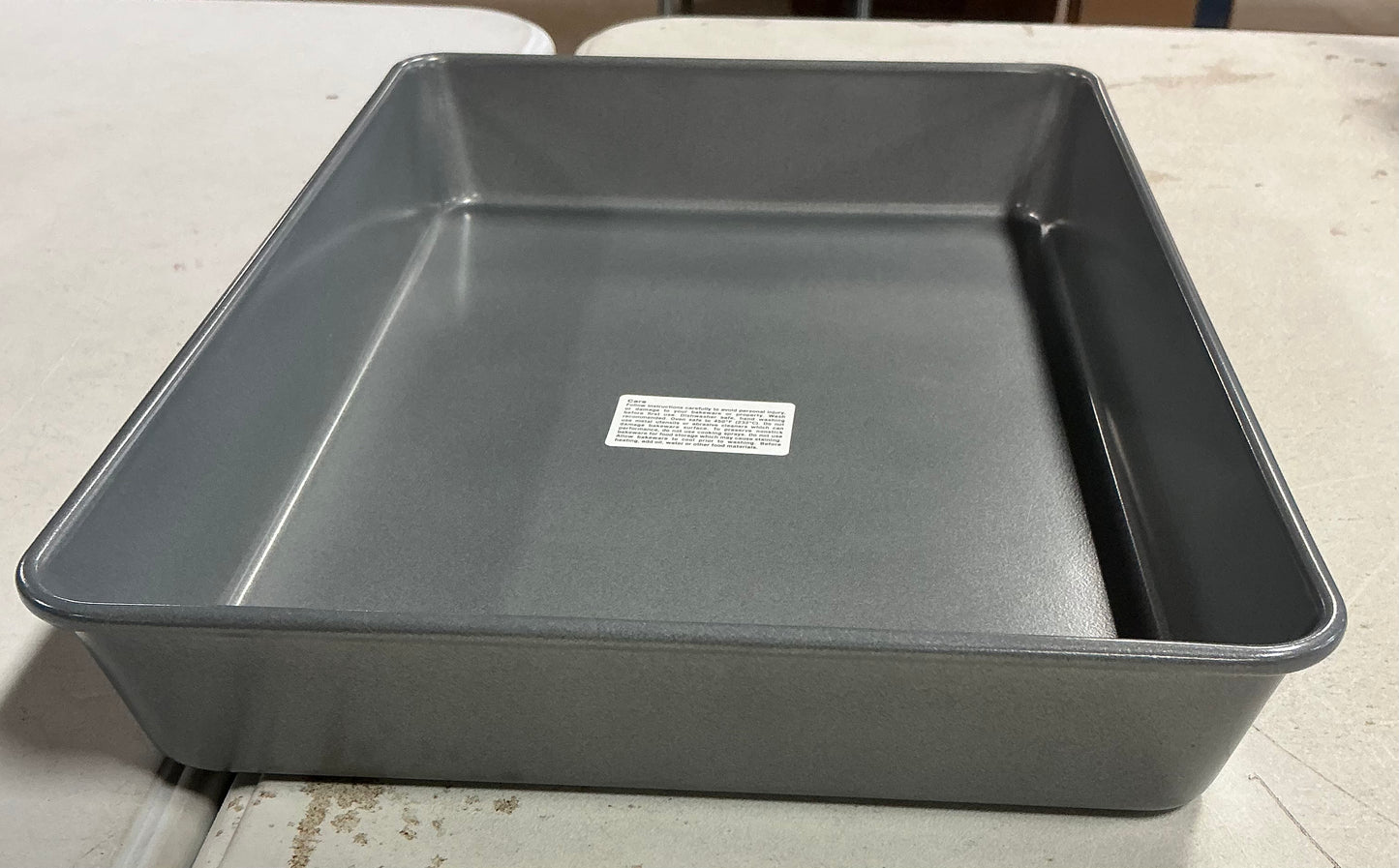 9”x13” nonstick aluminized steel cake pan