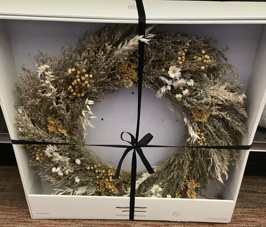 (CLEARANCE) 21" Preserved Spring Grass and Flower Wreath