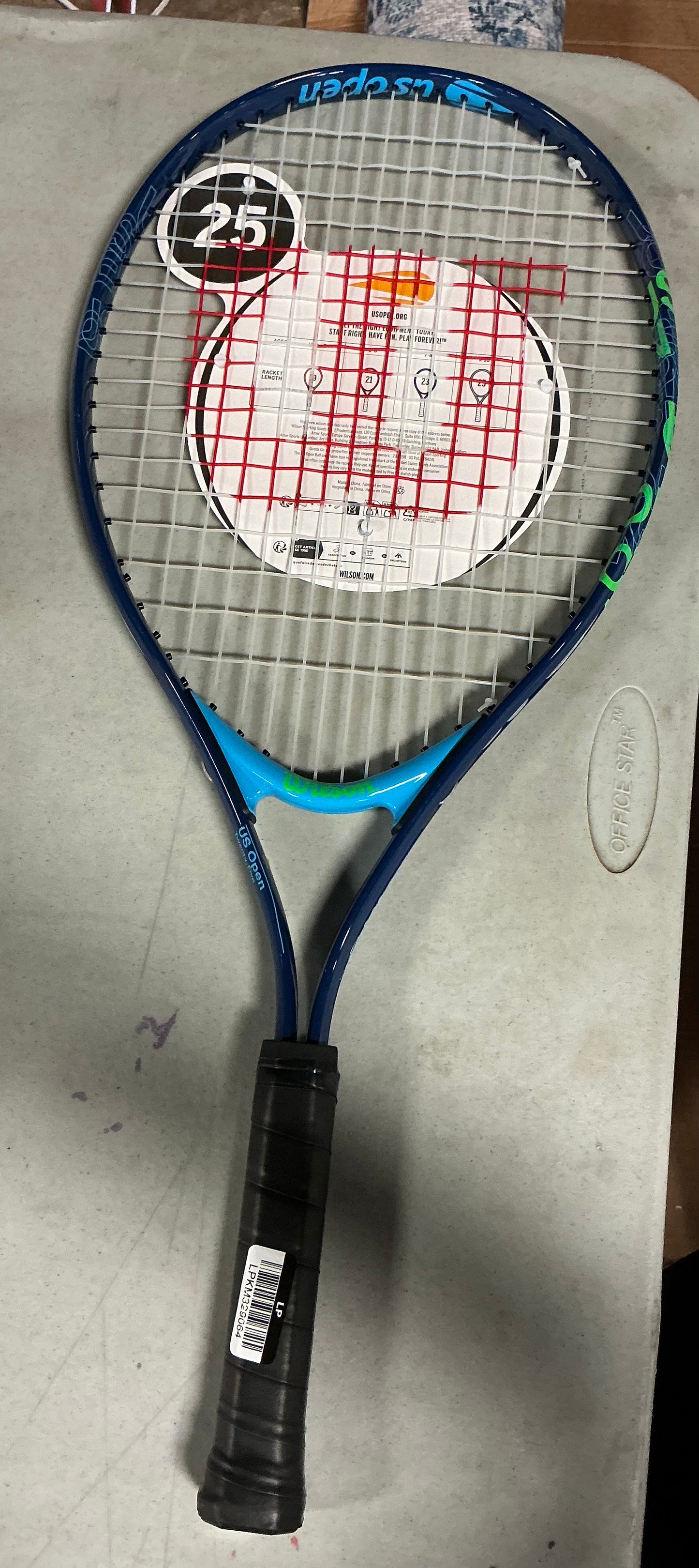 Wilson USO Jr 25 racquets - blue: youth tennis racket, medium flex - PICK UP ONLY