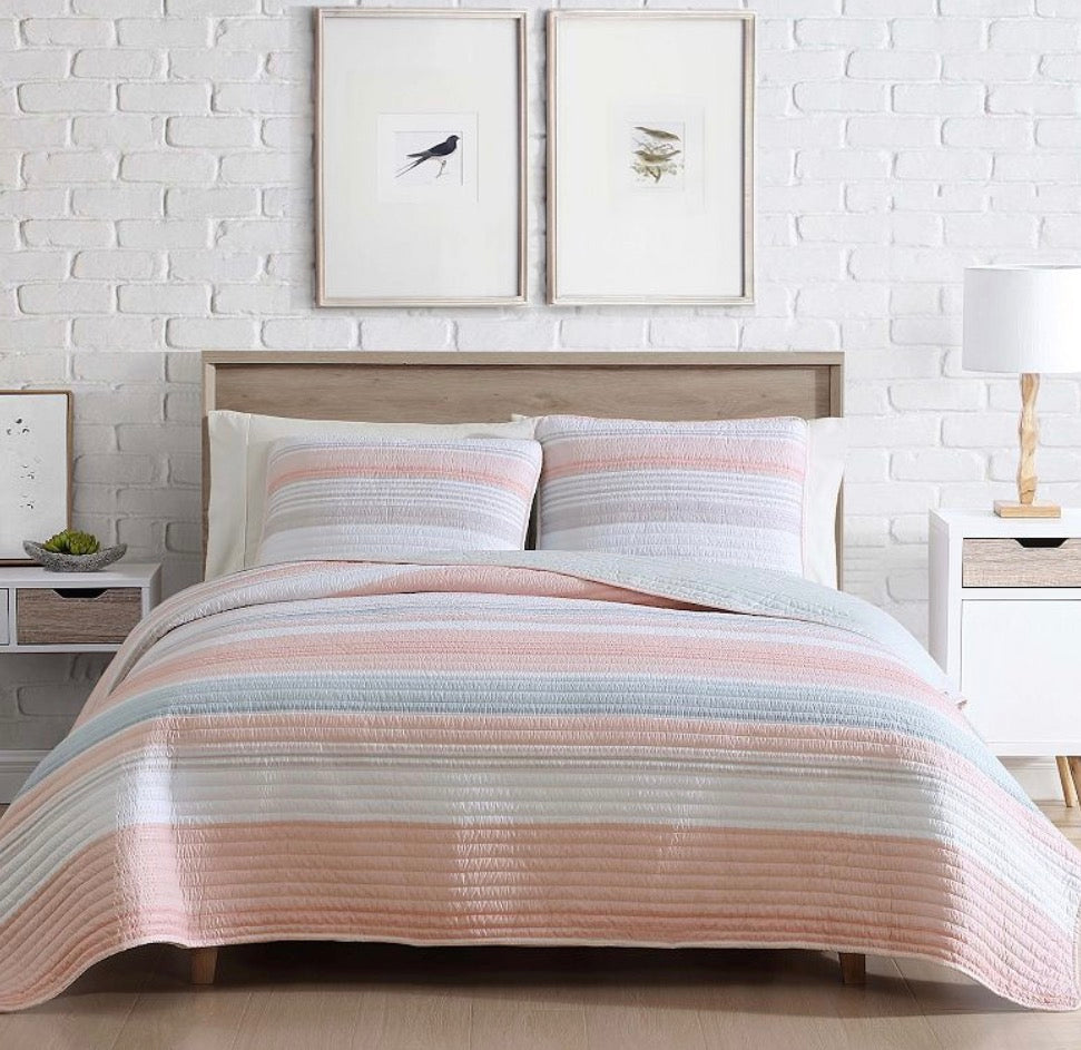 Beatrice Home Fashions Coralinn Stripe Quilt Set in the Blush colorway FULL/QUEEN
