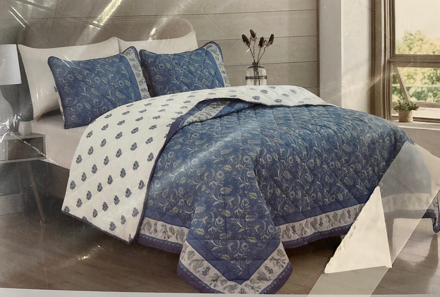 Blue Floral and Border Printed 3-Piece King Cotton Quilt Bedding Set