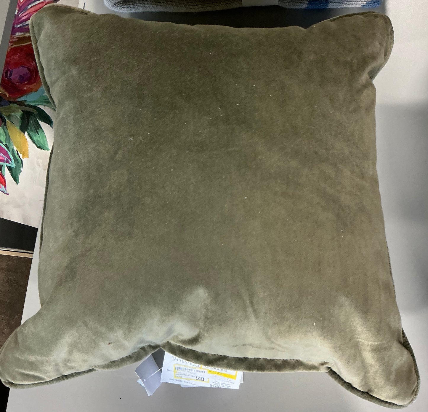 18x18” reversible velvet pillow - Green/Dark Green