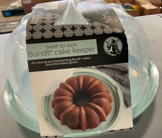 Nordicware Translucent Bundt Cake Keeper ￼