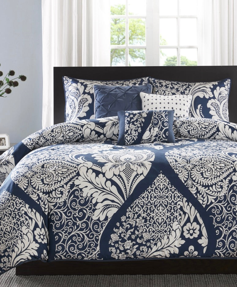 Madison Park Vienna 6 Piece Printed Duvet Cover Set in Indigo king