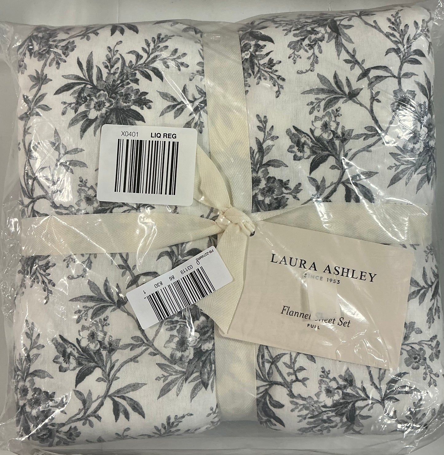 Laura Ashley 100% Cotton Flannel 4 Pieces Sheet Set full-Included(1 Flat Sheet,1 Fitted Sheet,2 Pillowcase)-Color(Faye Toile Black)