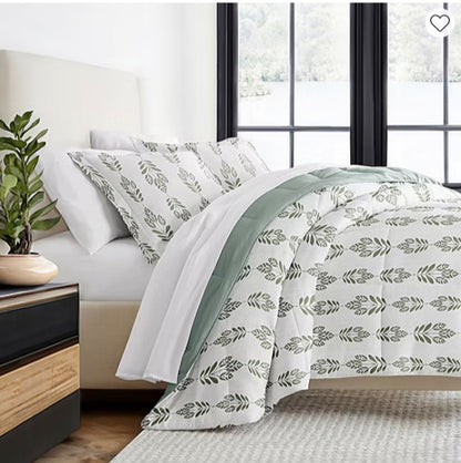 Casual Comfort Folk Leaves Midweight Down Alternative Comforter Set king/cal king