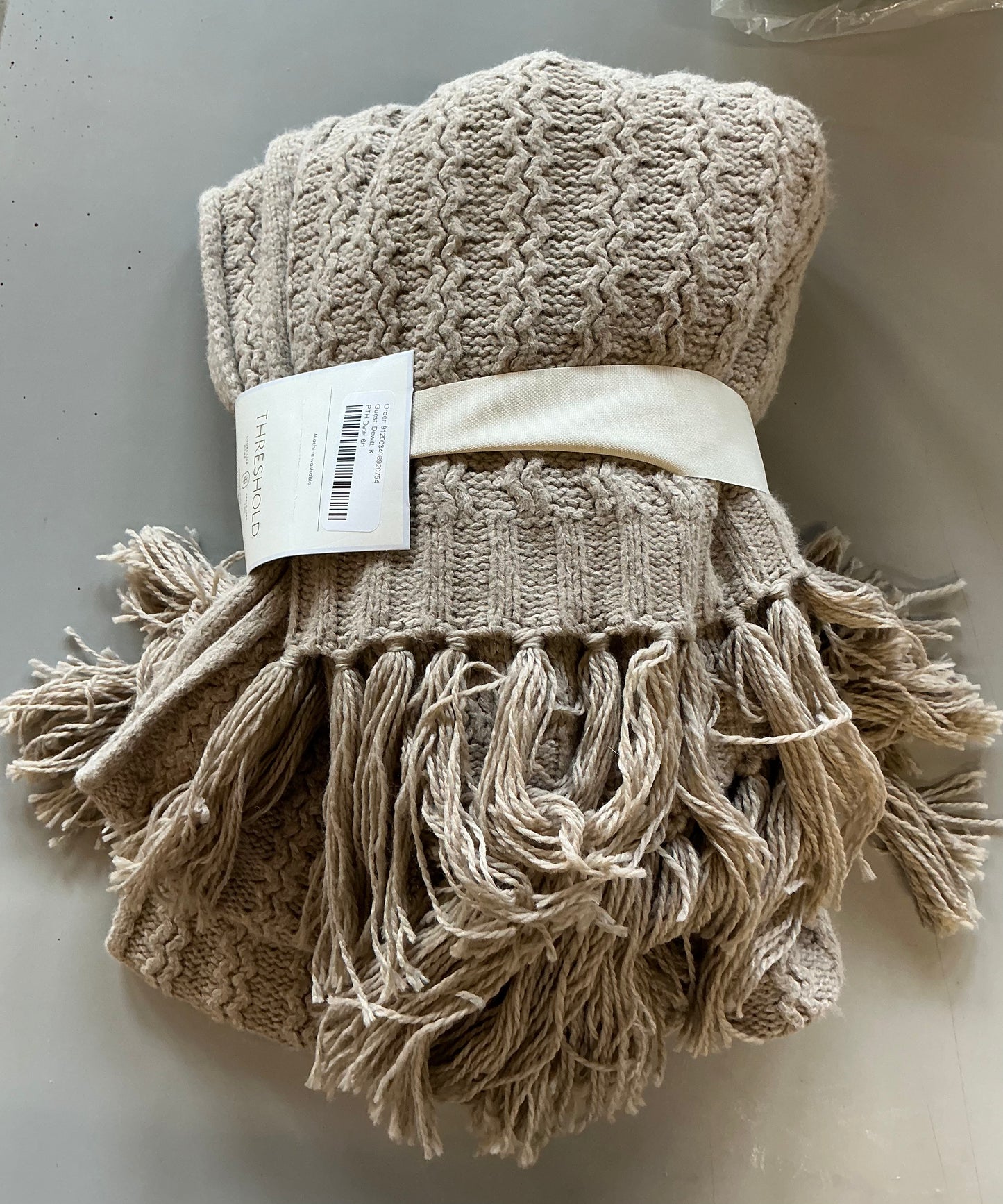 Knit throw blanket beige