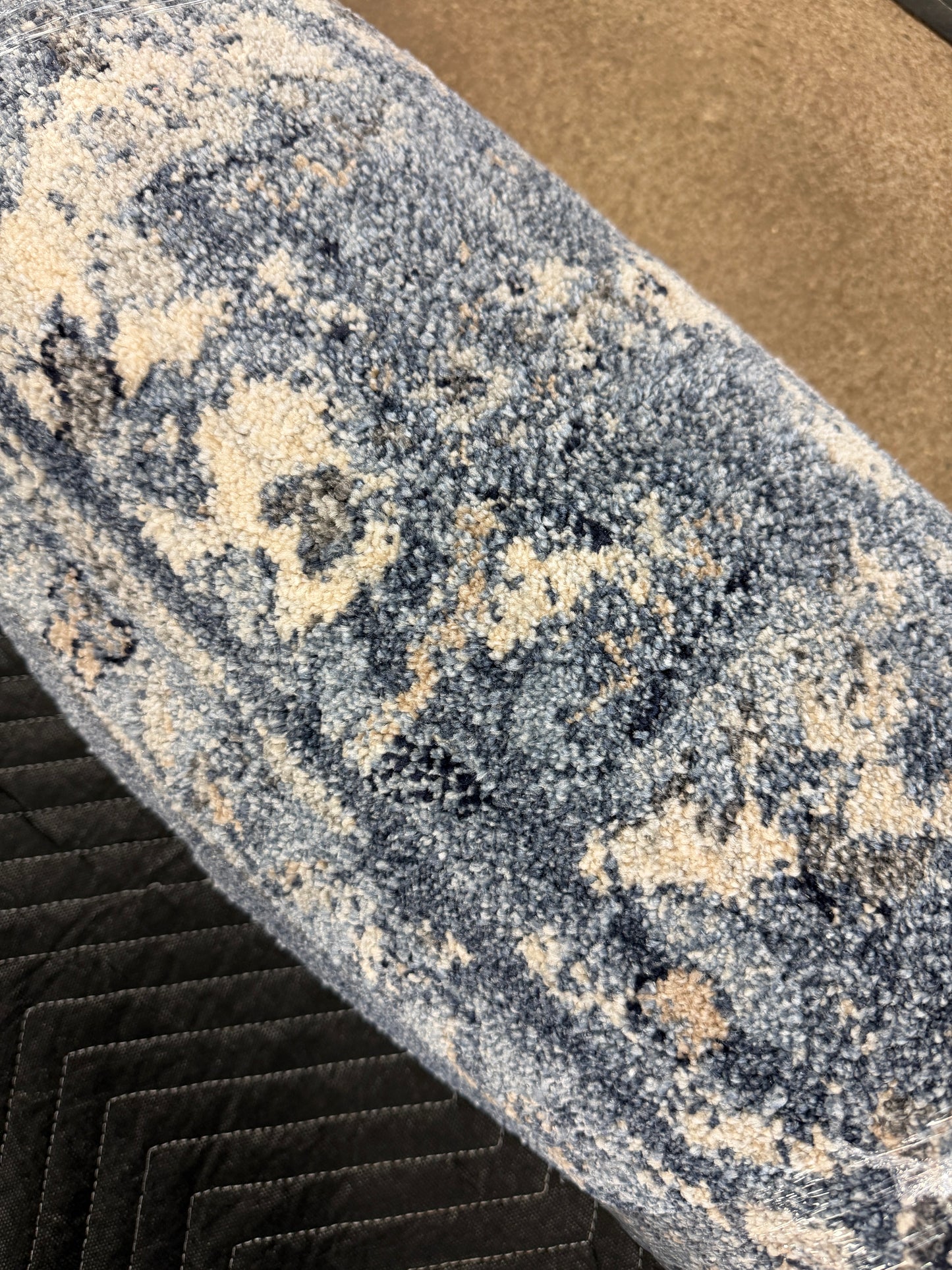 Navy/ Cream Rug 6x9