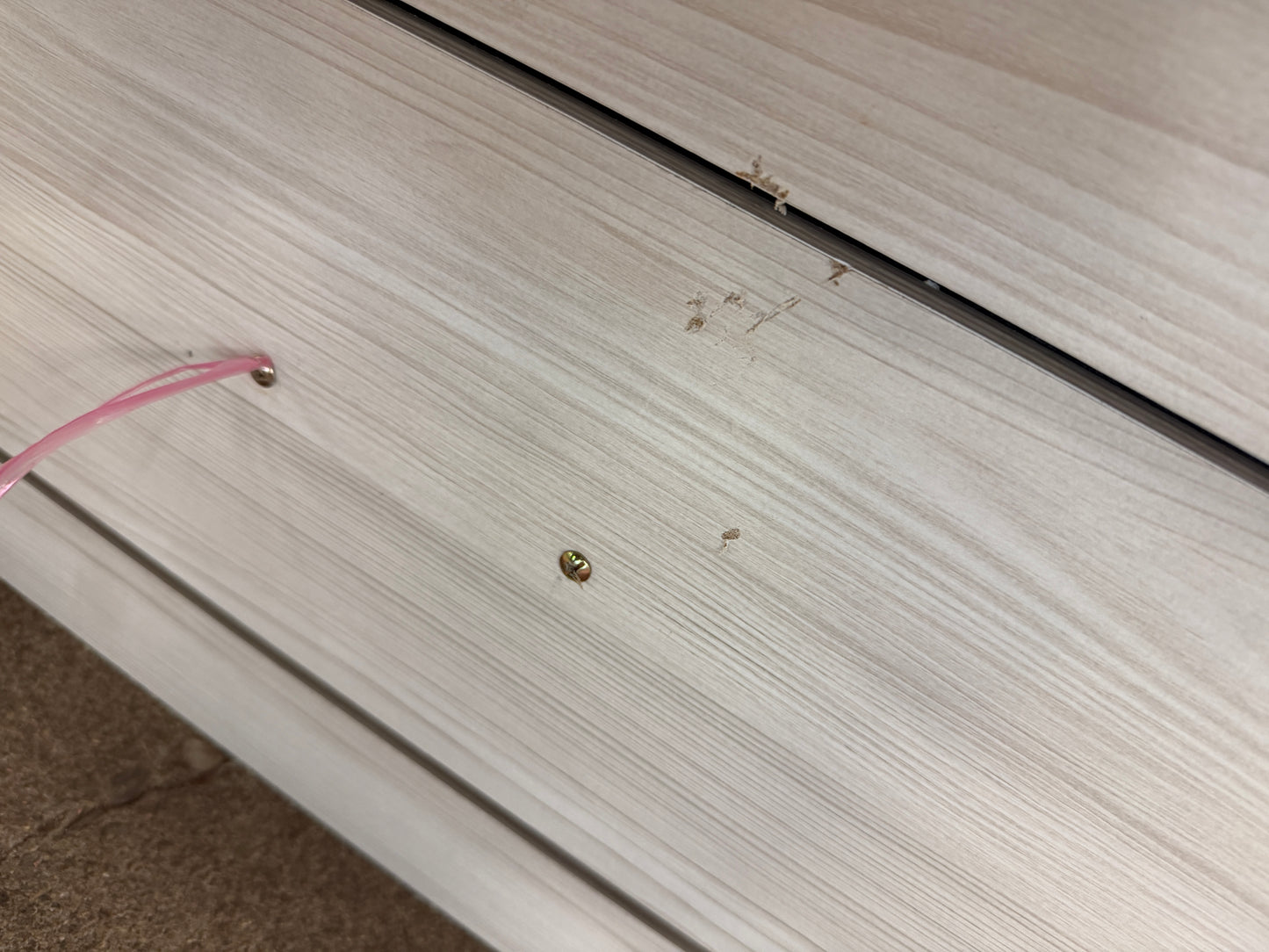 5 drawer dresser - Handles are installed in the drawers to prevent loss