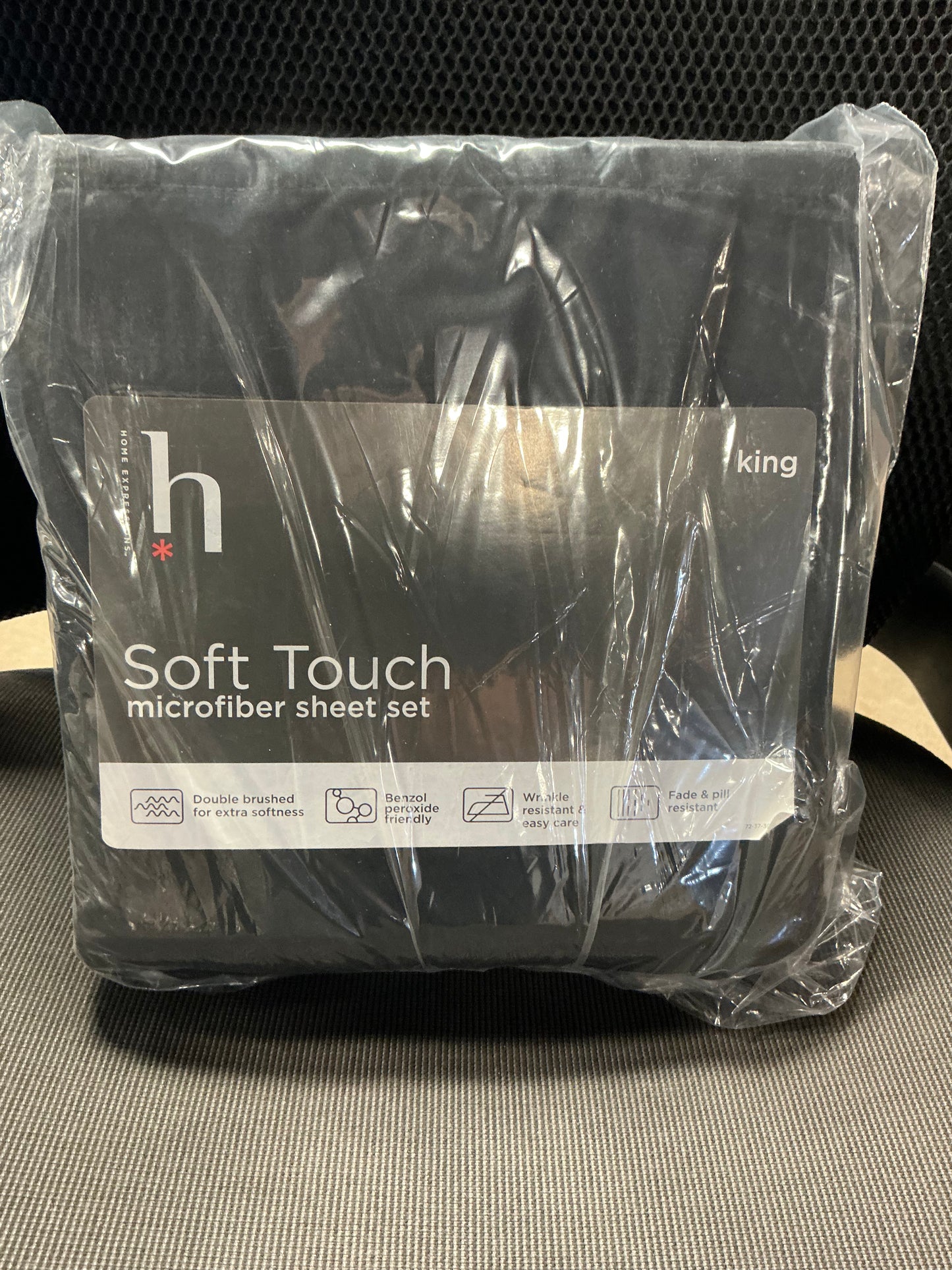 Home Expressions king size Soft Touch microfiber sheet set in black