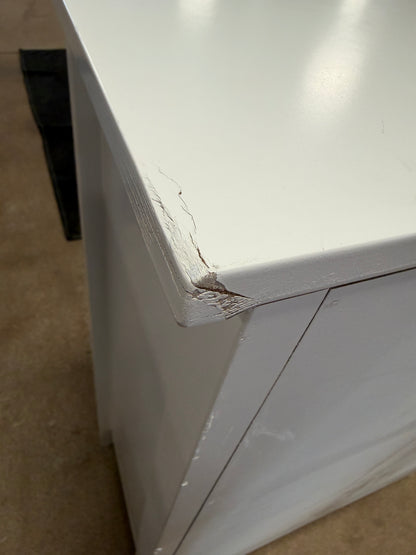 Bailey White 4-drawer Chest