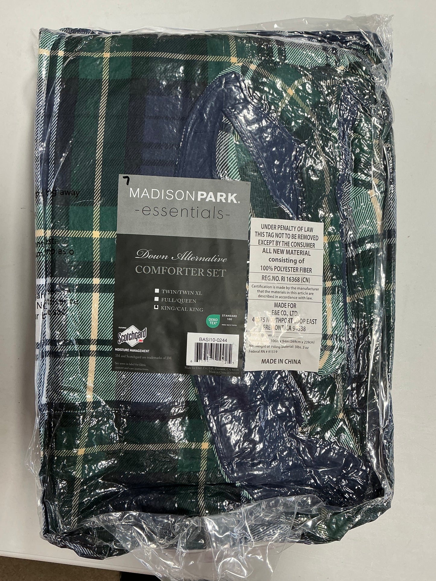 Madison Park Essentials Hartford 3M Scotchgard Down-Alternative Comforter Set Included: 2 King Sham(s), 1 Comforter(s)