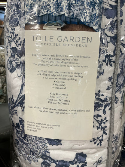 Toile Garden Quilt reversible bedspread King