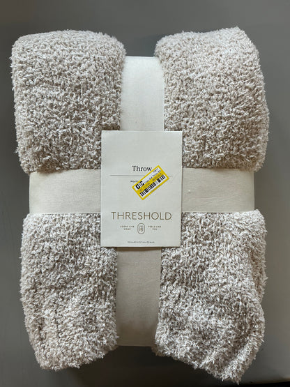 Cozy knit throw blanket 50”x60” - Sour Cream