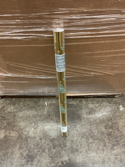 Christmas Roll Wrap Christmas Tree on Gold (22.5 sq ft)