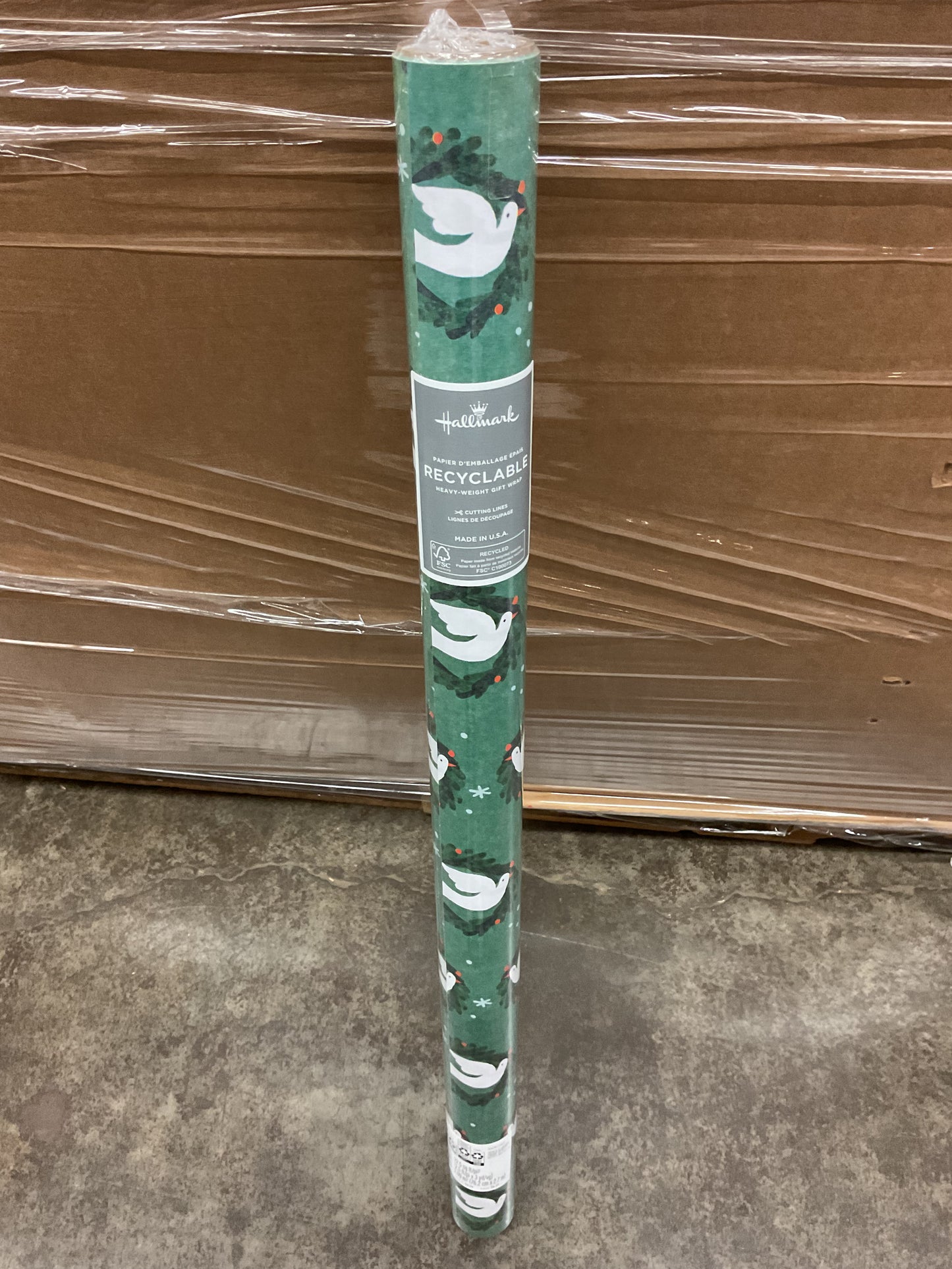 Christmas Roll and Wrap Dove Wreaths (22.5 sq ft)