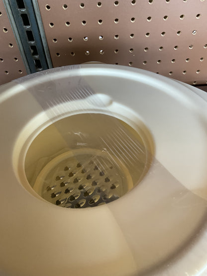 (CLEARANCE). Mixing Bowl with Food Shredder