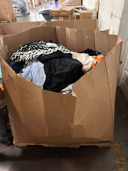 Bulk Pallet • Women’s & Men’s PLUS Sizing Apparel Gaylord - 325 pieces - As Is No Returns