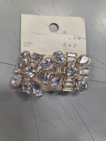 Post earrings
