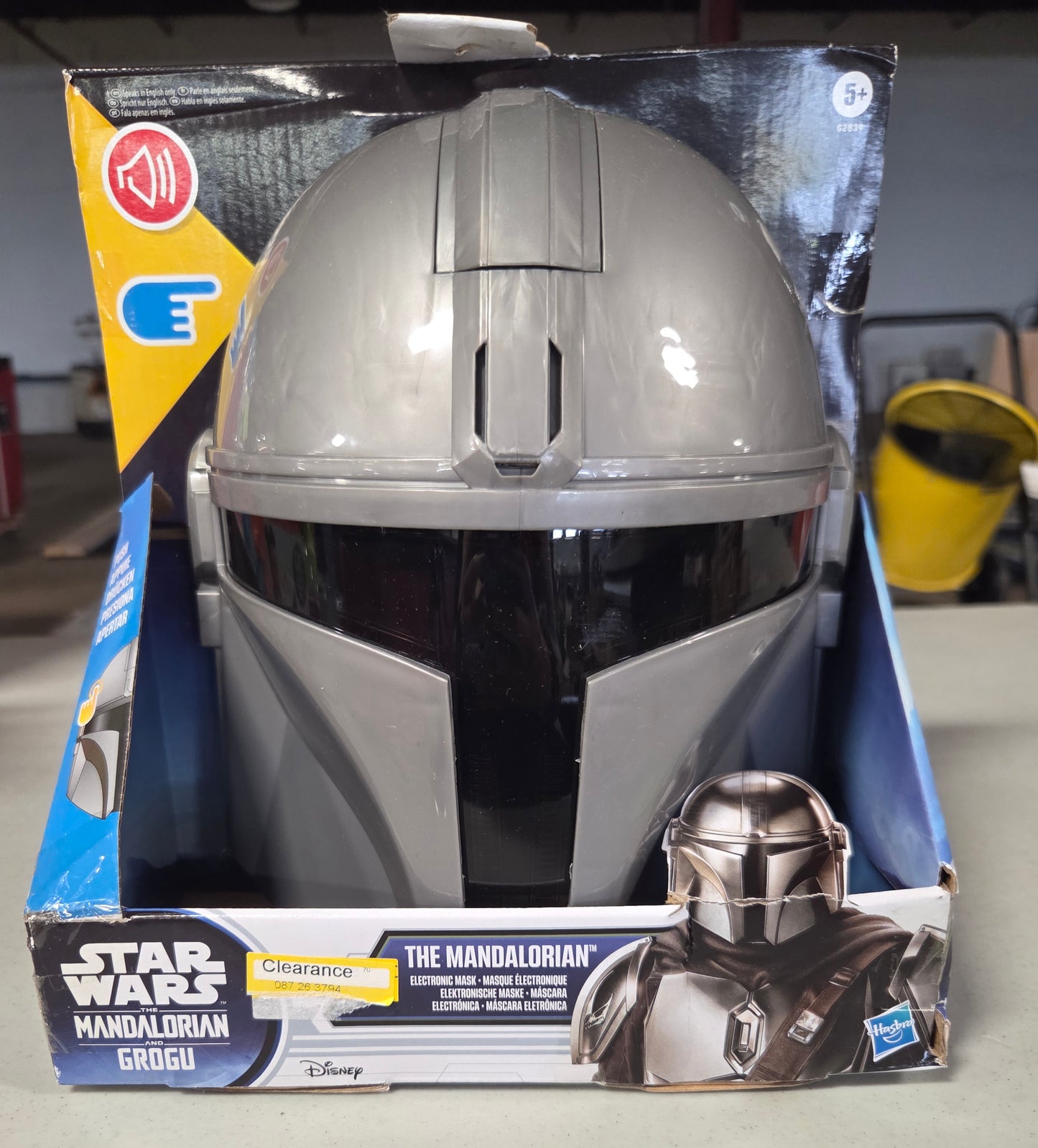 Star Wars the Mandalorian electronic mask  - DAMAGED BOX