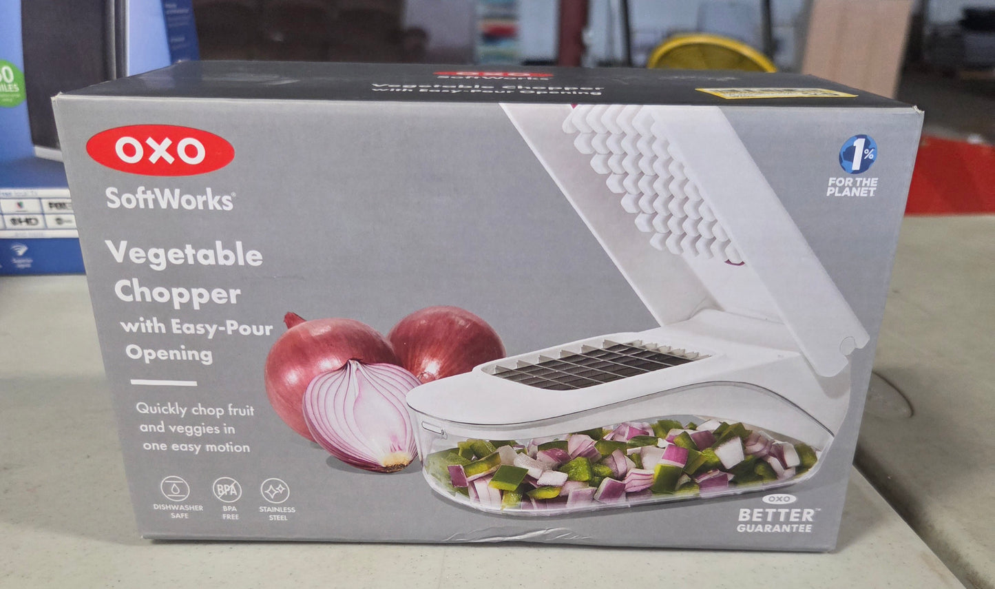 THRIFTY 70 - OXO softworks vegetable chopper with easy pour opening - AS IS - USED - FINAL SALE - NO RETURNS