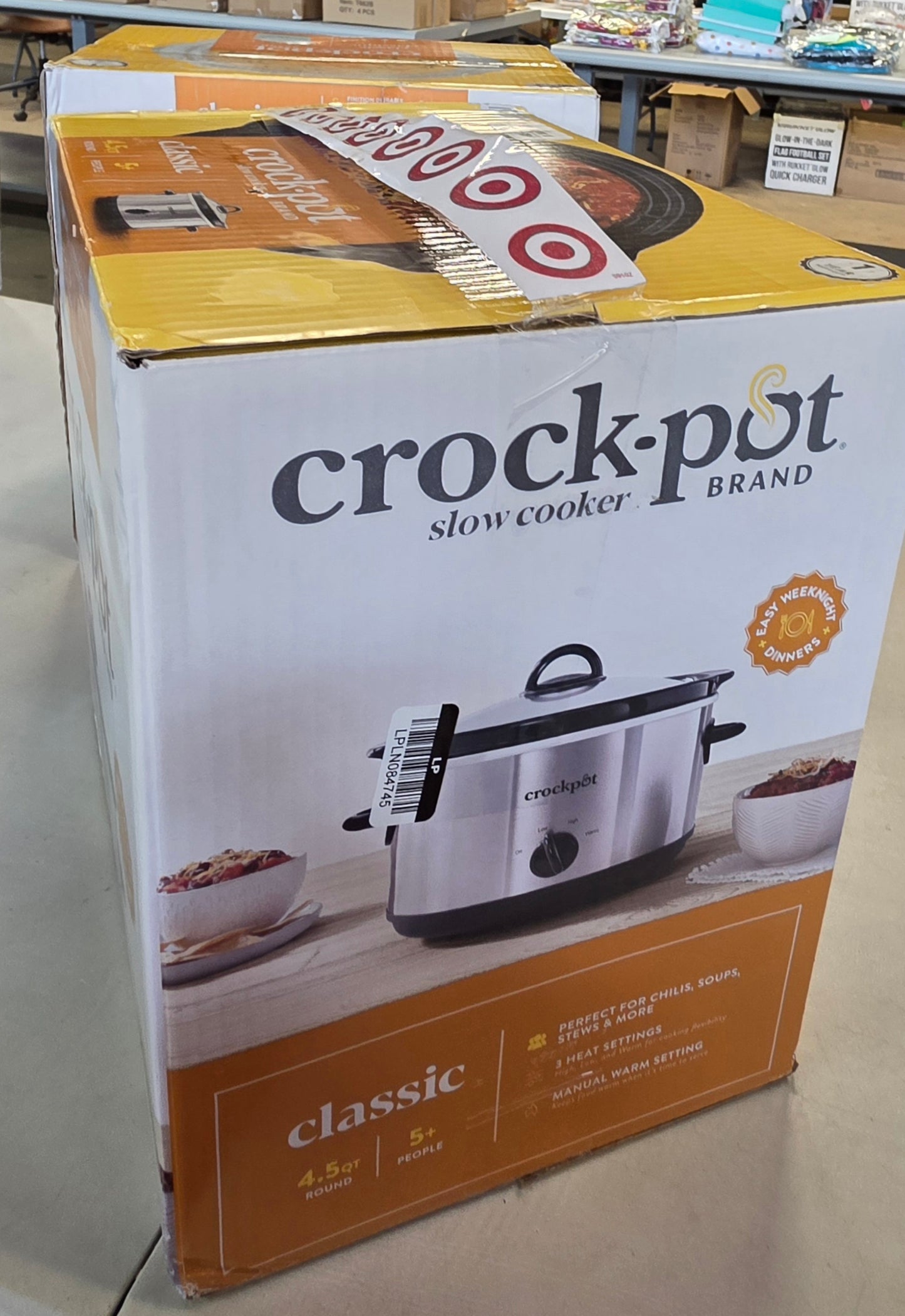 Crock Pot Slow Cooker Rpund 4.5 QT Stainless Steel Color