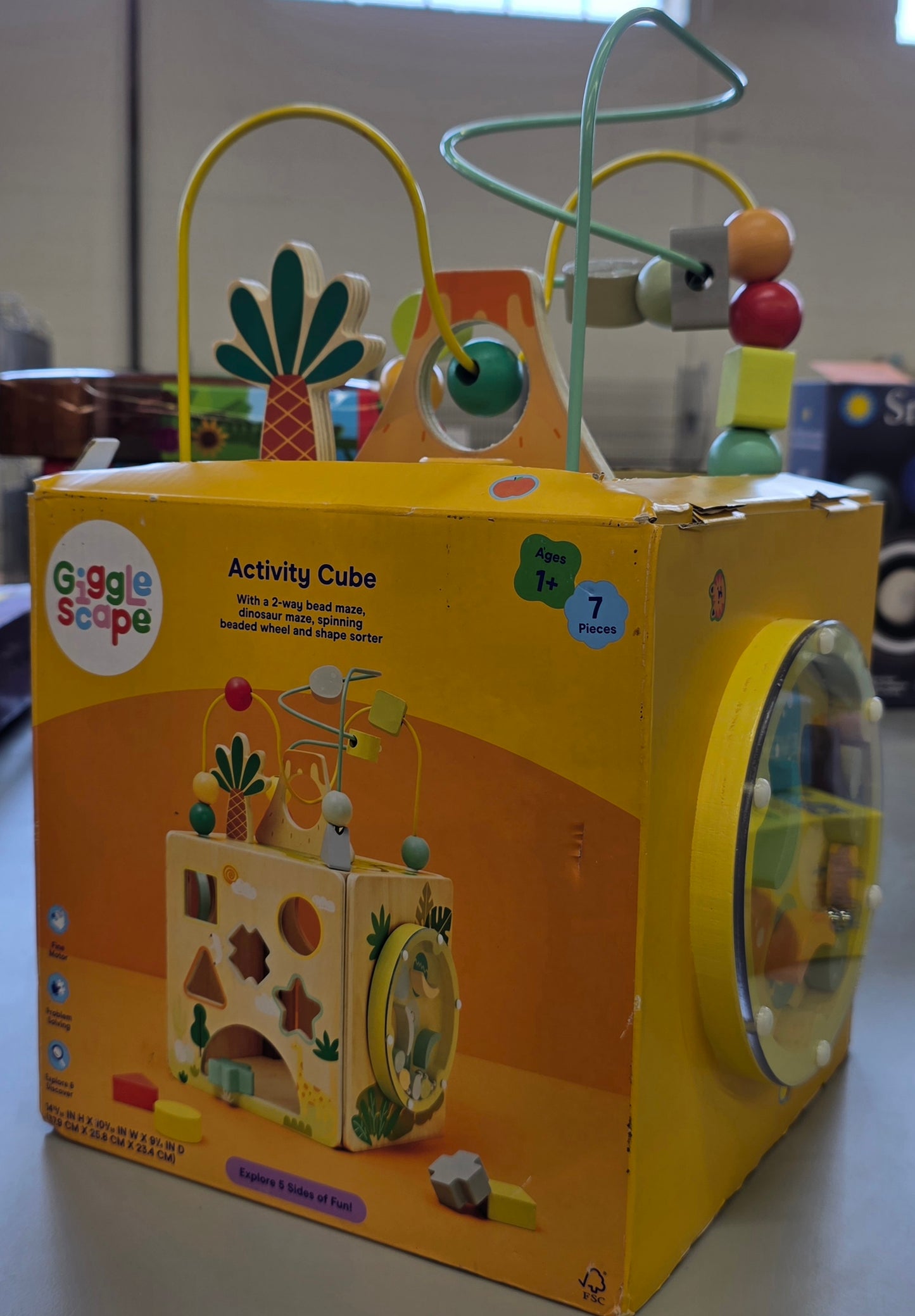 Gigglescape Activity Cube