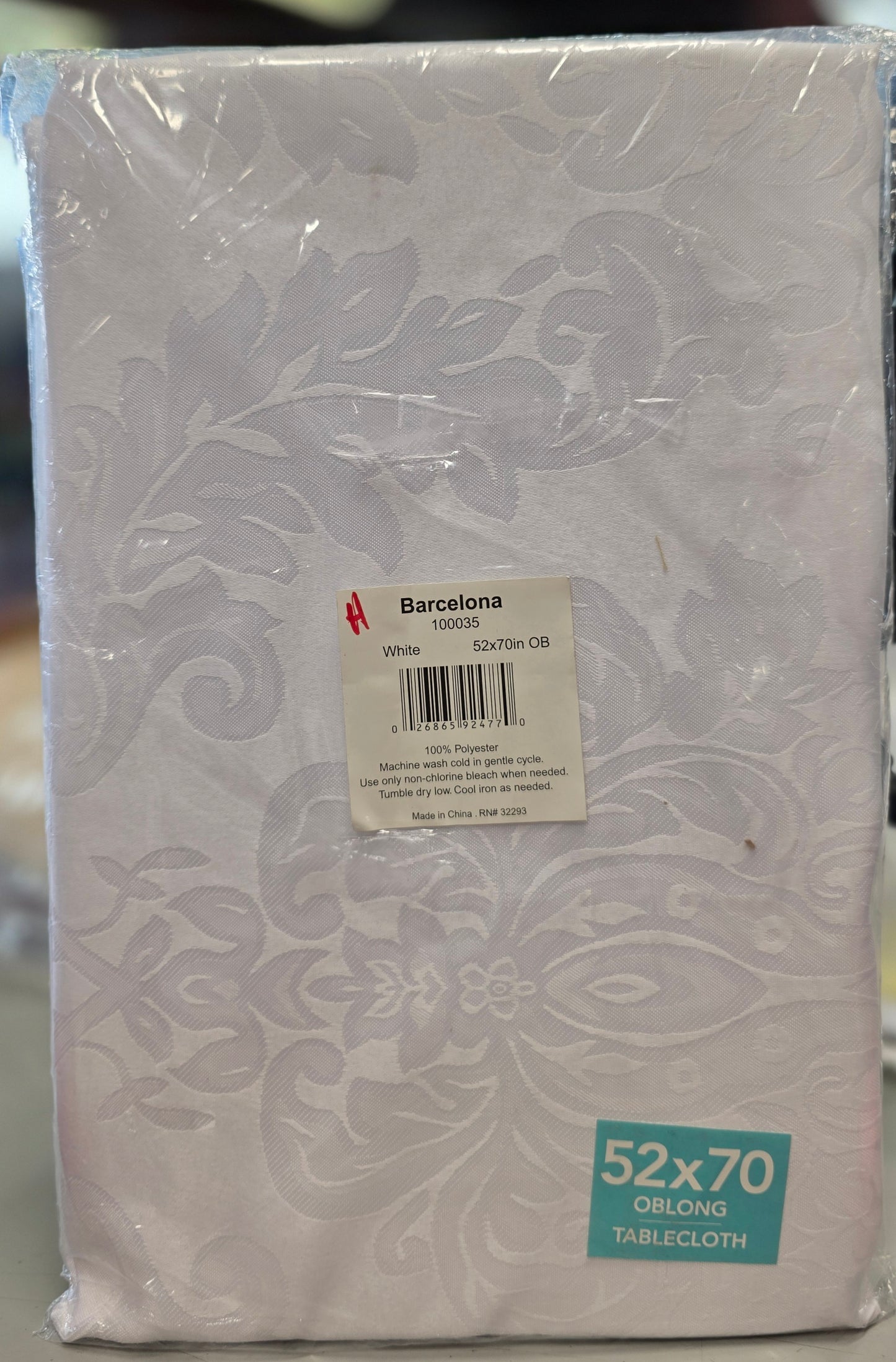 Barcelona Tablecloth 52" x 70" Oblong