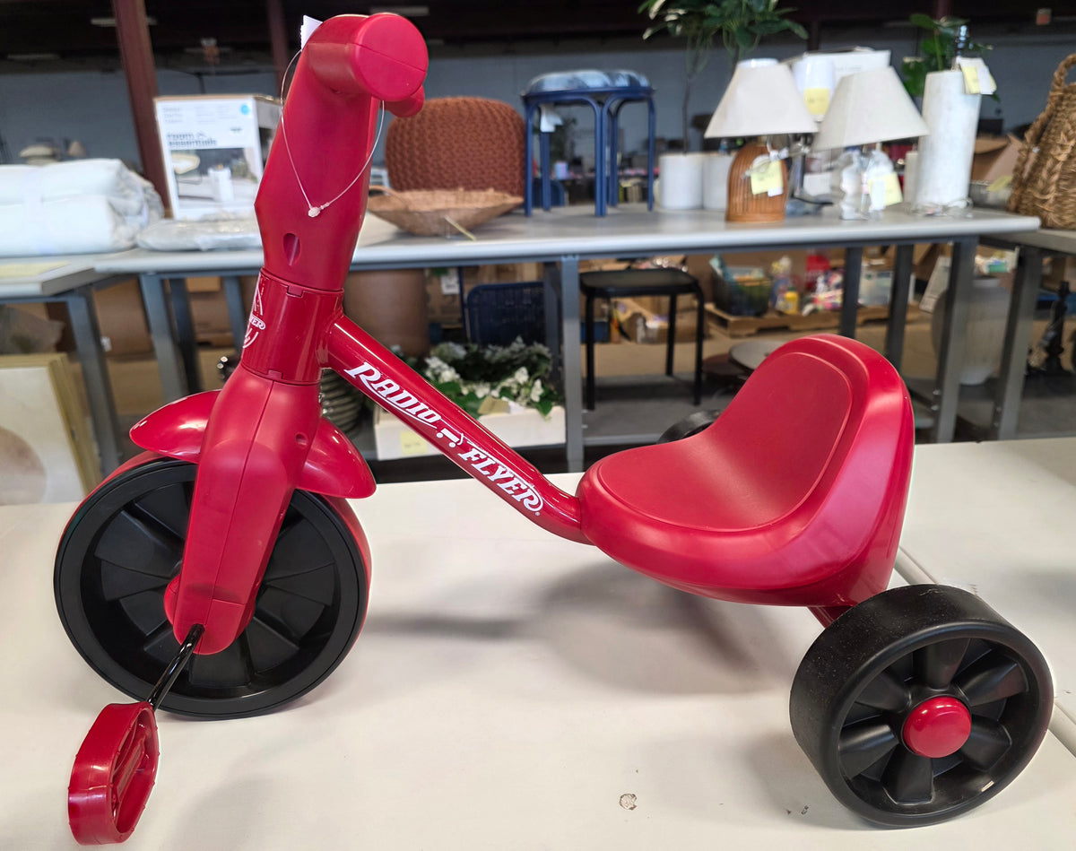 Radio Flyer Lil’ Flyer Tricycle for Toddlers and Kids' - Red PICKUP ONLY