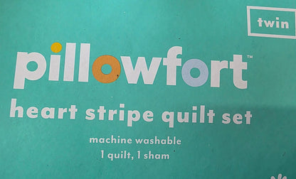 Twin Heart Stripe Quilt Set