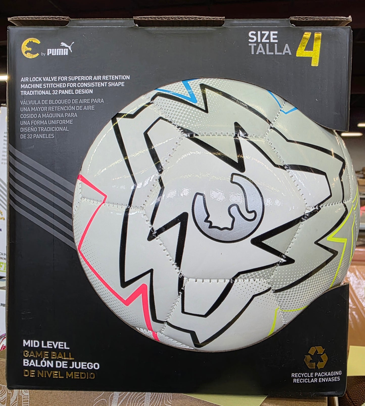 Puma
ProCat by Puma Nova Size 4 Soccer Ball